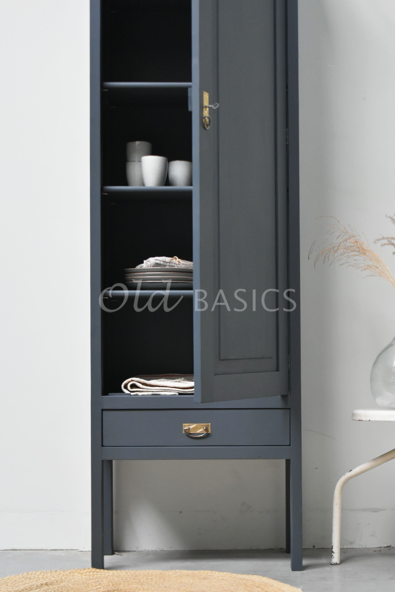 Detail van Smalle Kast Vertou, 1 deuren, RAL7016, grijs, materiaal hout